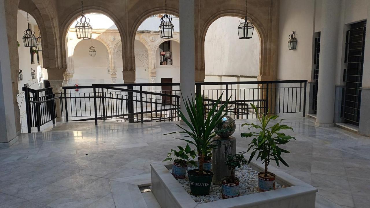 Casa Palacio Arcos Del Carmen Jerez de la Frontera Bagian luar foto